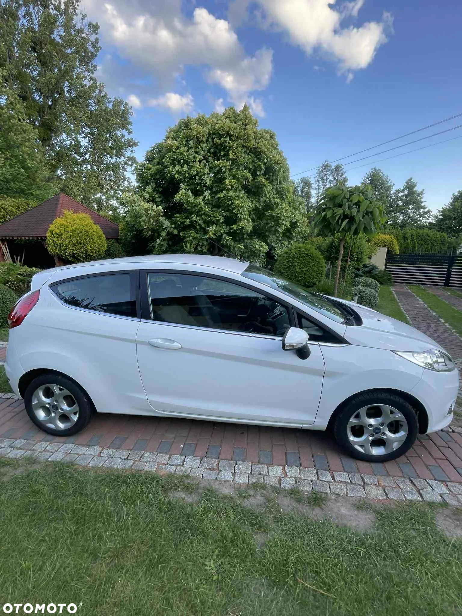 Ford Fiesta 1.25 Ambiente - 2