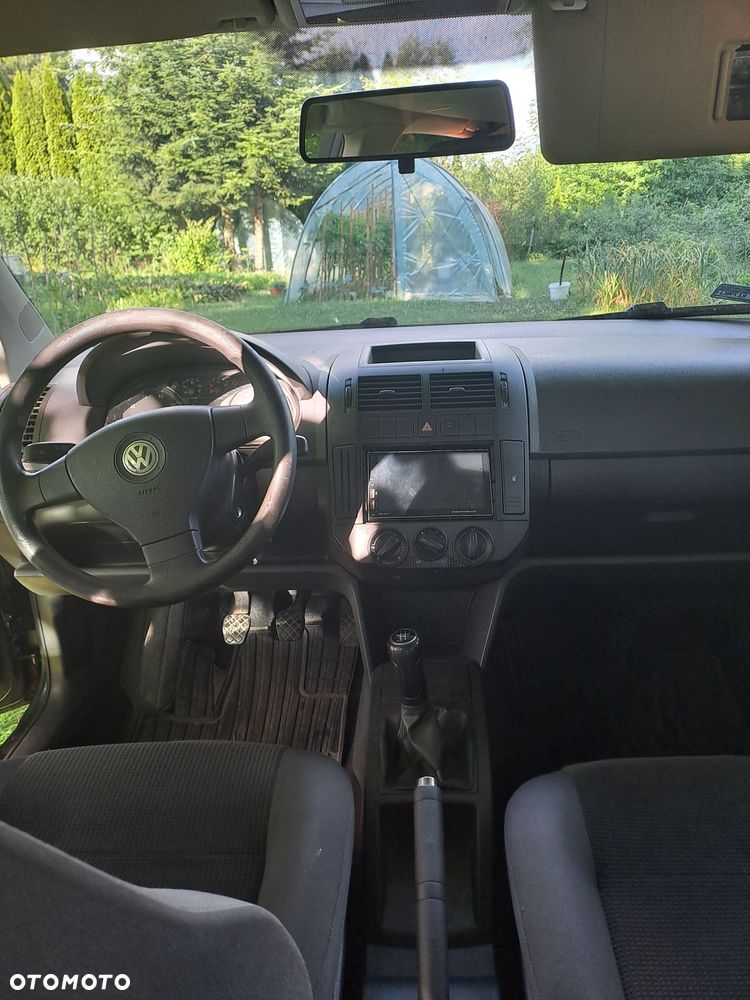 Volkswagen Polo - 5