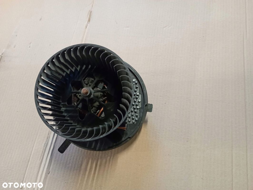 AUDI Q3 DMUCHAWA WENTYLATOR N998923D 3C0907521F - 1