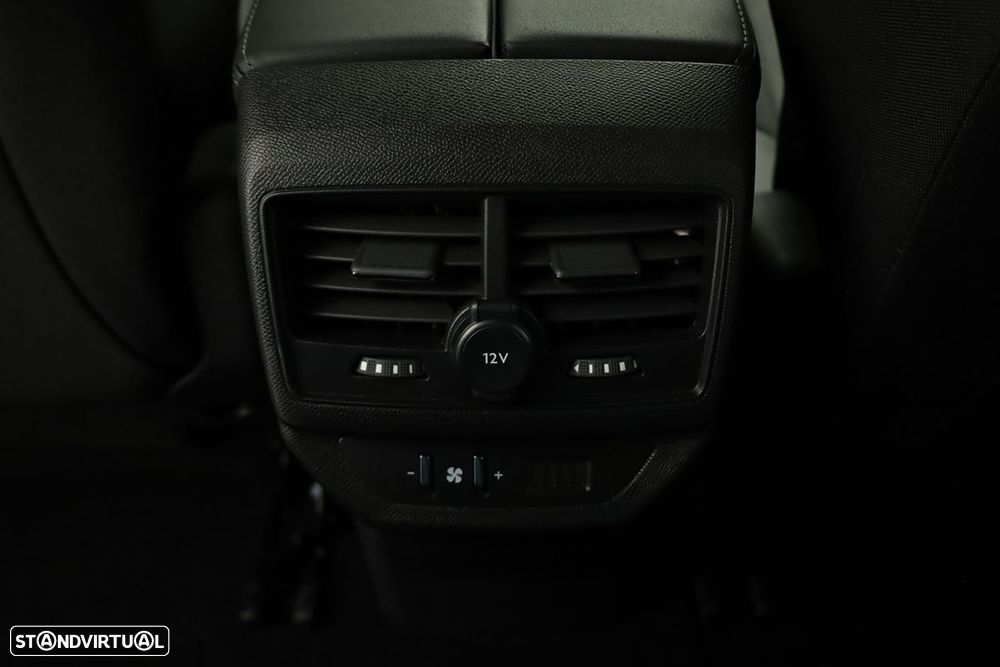 Peugeot 5008 1.2 Hybrid Allure Pack e-DCS6 - 25