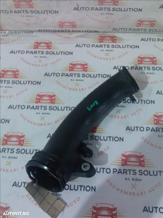 teava admisie m c class  w204  2.2 cdi an fabr. 2008 - 1