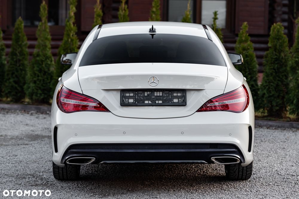 Mercedes-Benz CLA 250 AMG Line - 12