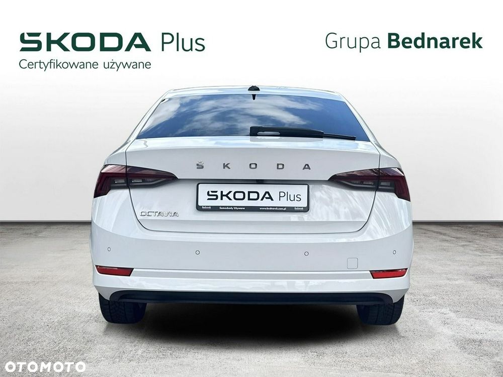 Skoda Octavia 2.0 TDI Ambition DSG - 6