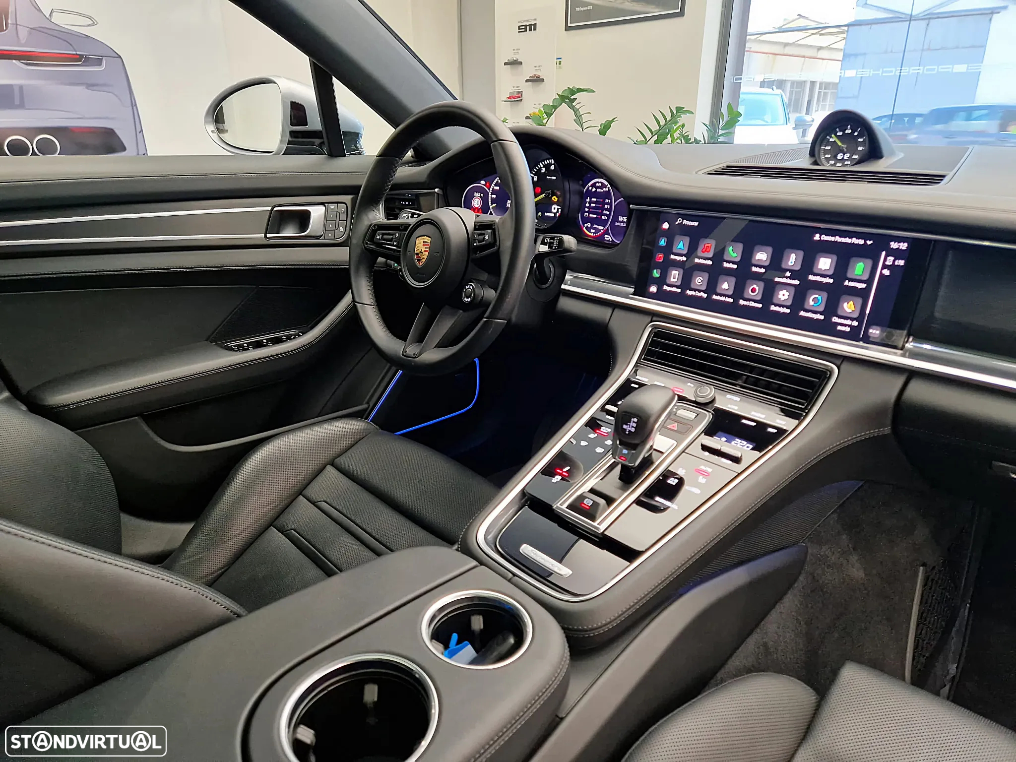 Porsche Panamera 4 E-Hybrid Platinum Edition com PDLS - 28