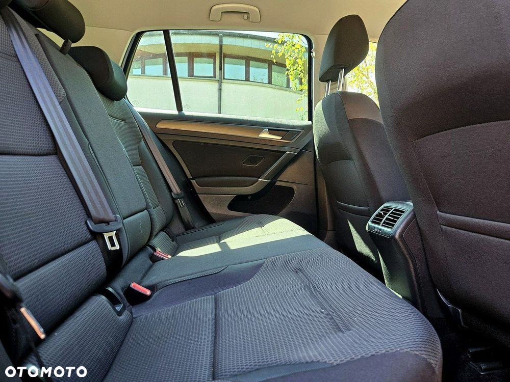 Volkswagen Golf 1.0 TSI (BlueMotion Technology) Comfortline - 11