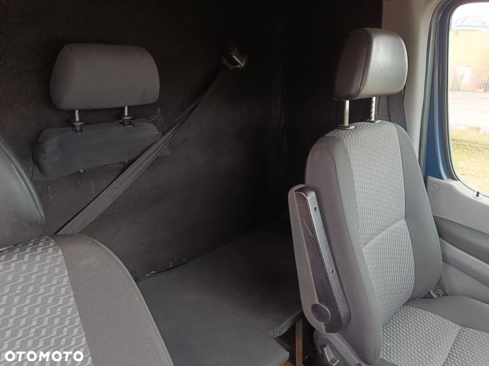 Volkswagen CRAFTER - 8