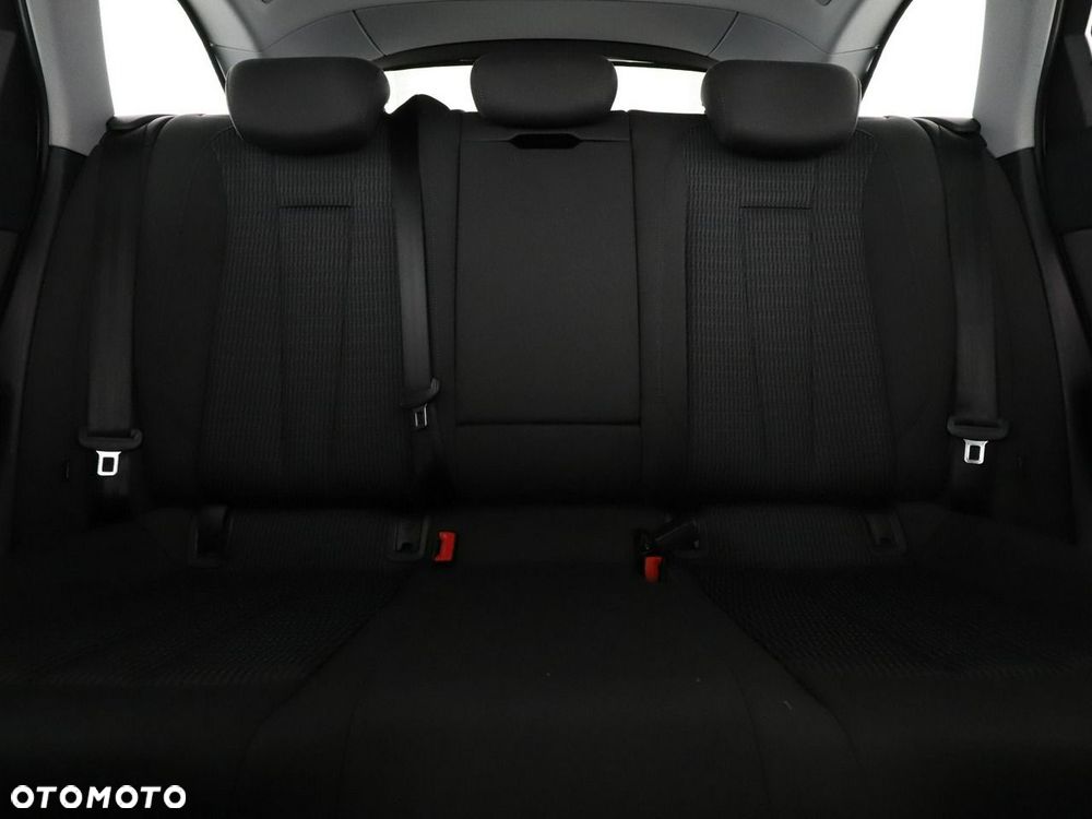 Audi A4 Avant 40 TDI S tronic quattro design - 19