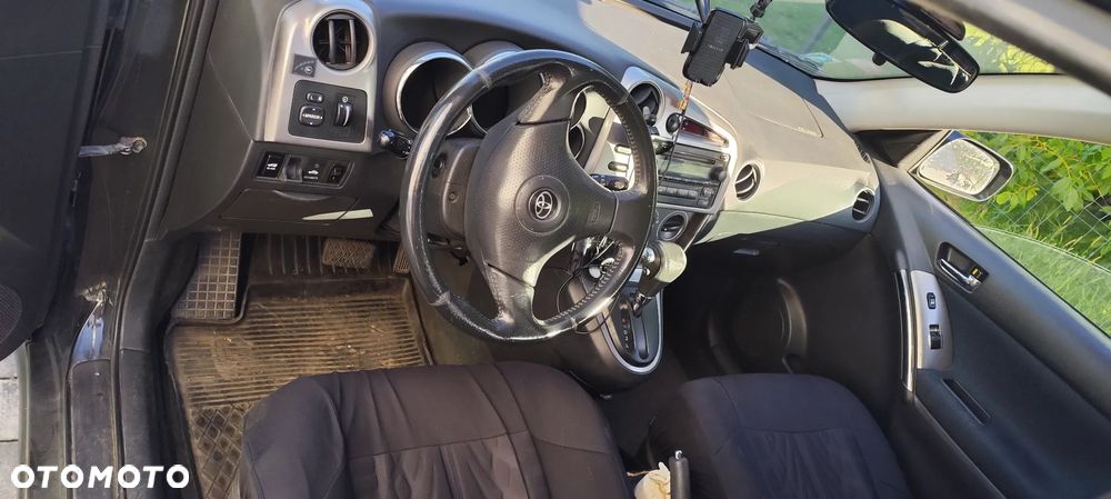 Toyota Matrix 1.8 - 10