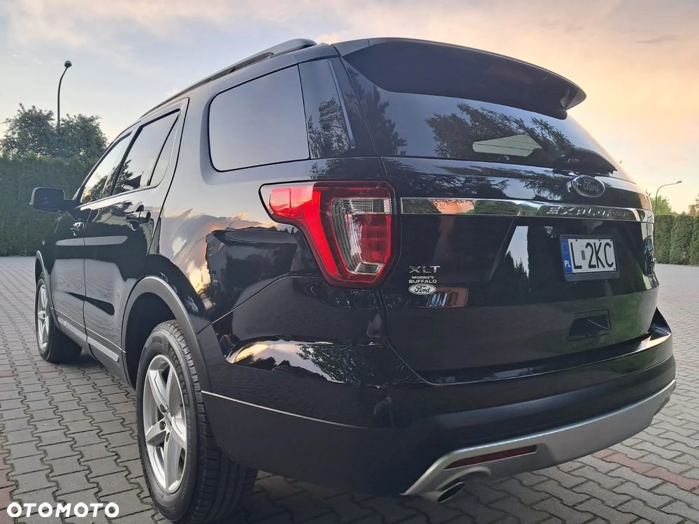 Ford Explorer - 4