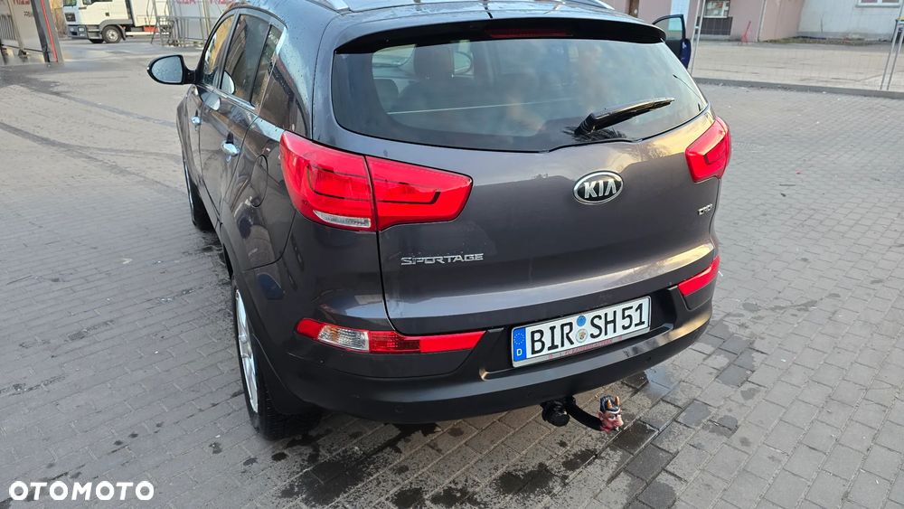 Kia Sportage 2.0 CRDI 4WD Attract - 9