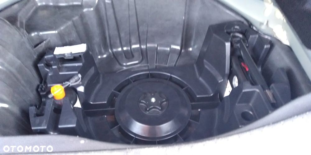Renault Scenic ENERGY dCi 110 EXPERIENCE - 11