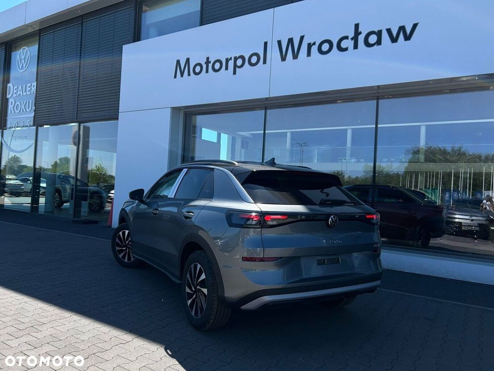Volkswagen T-Roc - 10