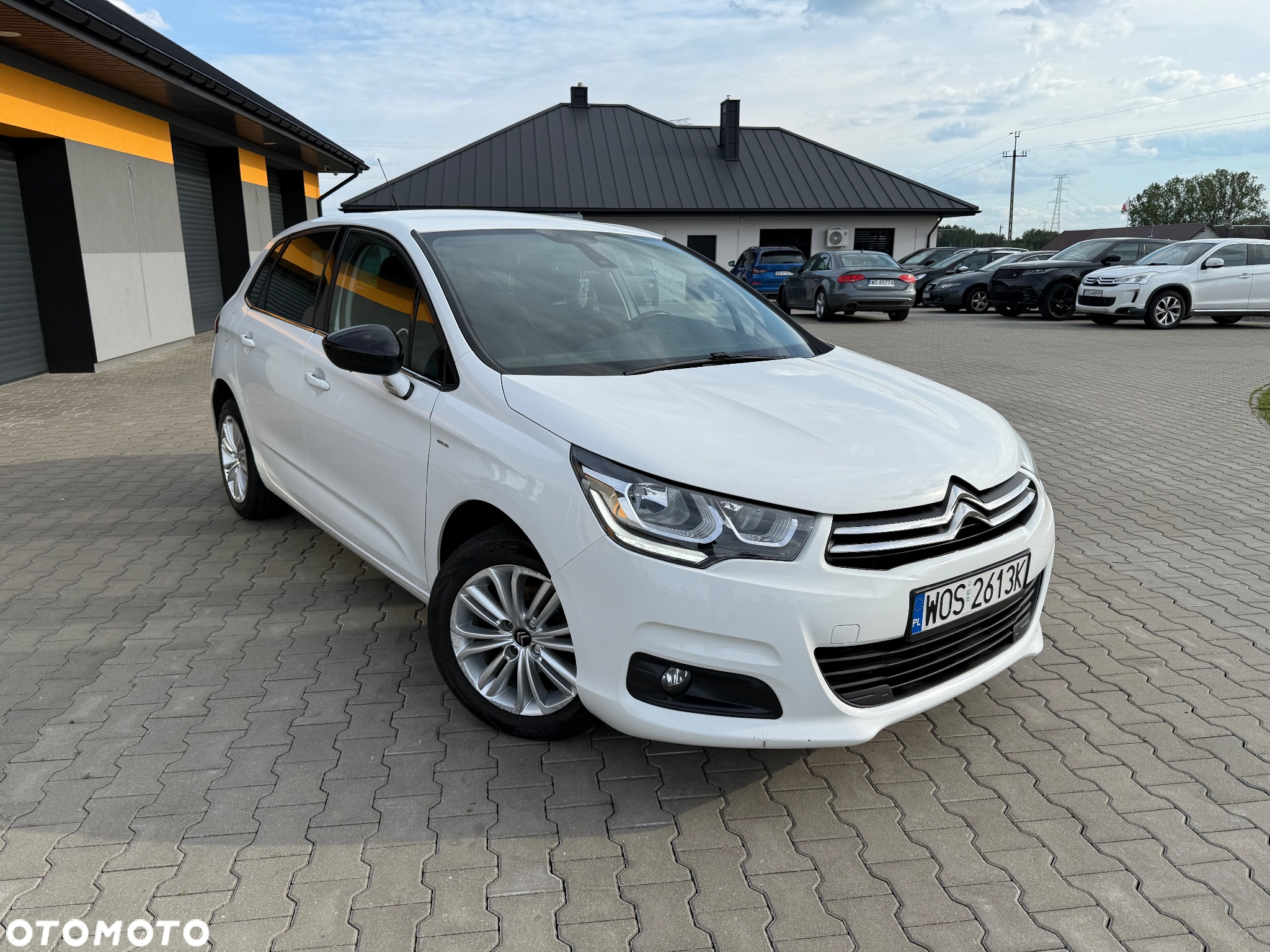 Citroën C4 e-HDi 115 Selection - 2