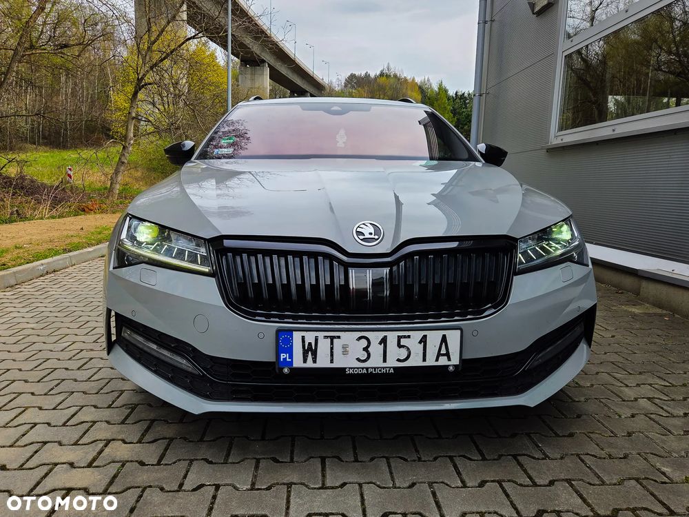 Skoda Superb 2.0 TDI SCR Sportline DSG - 19