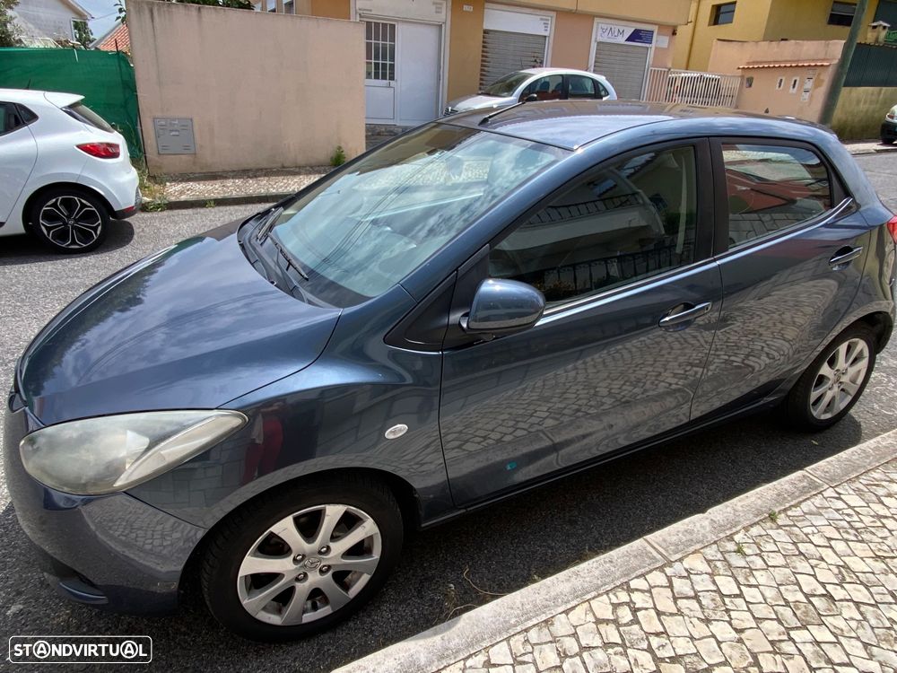 Mazda 2 - 1