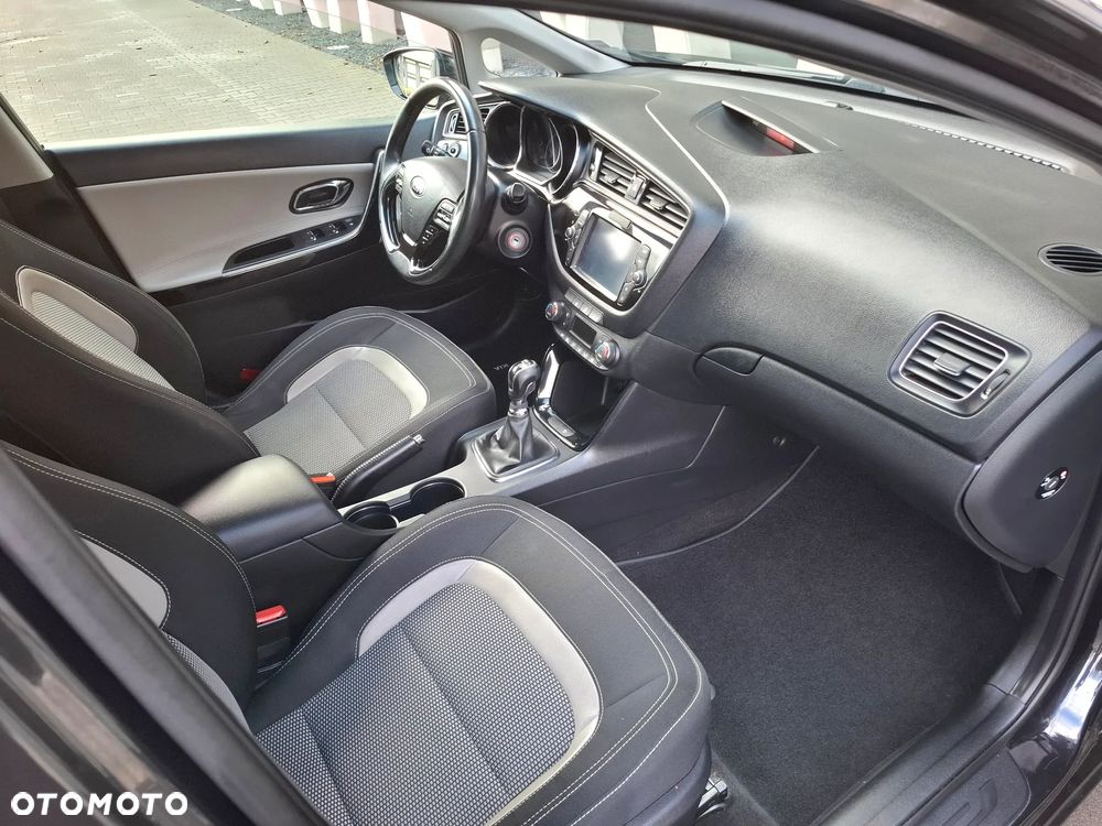 Kia Ceed 1.6 GDI Platinum Edition - 26