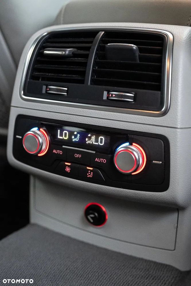 Audi A6 Avant 2.0 TDI Ultra DPF S tronic - 8