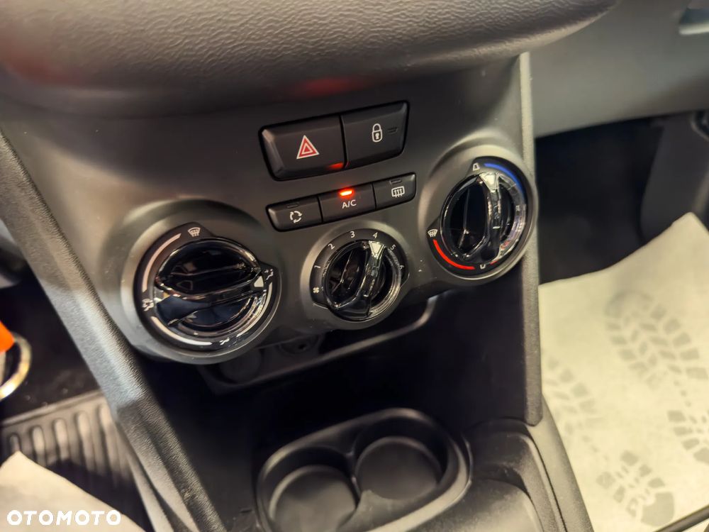 Peugeot 208 1.2 PureTech Allure - 23