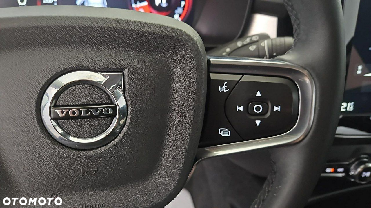 Volvo XC 40 T3 Momentum Pro - 15