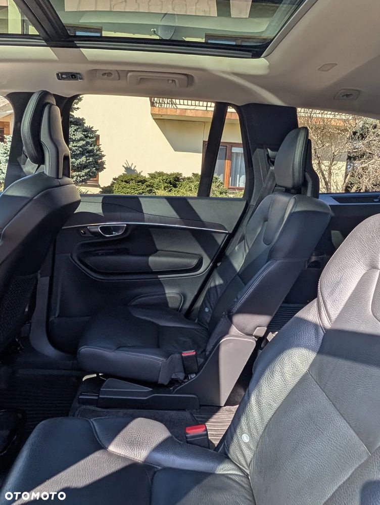 Volvo XC 90 - 24