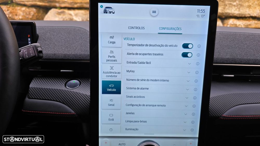 Ford Mustang Mach-E AWD PREMIUM - 31