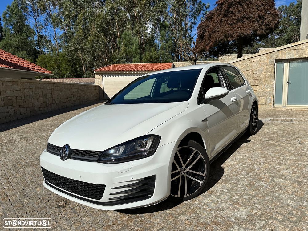 VW Golf 2.0 TDi GTD DSG - 1