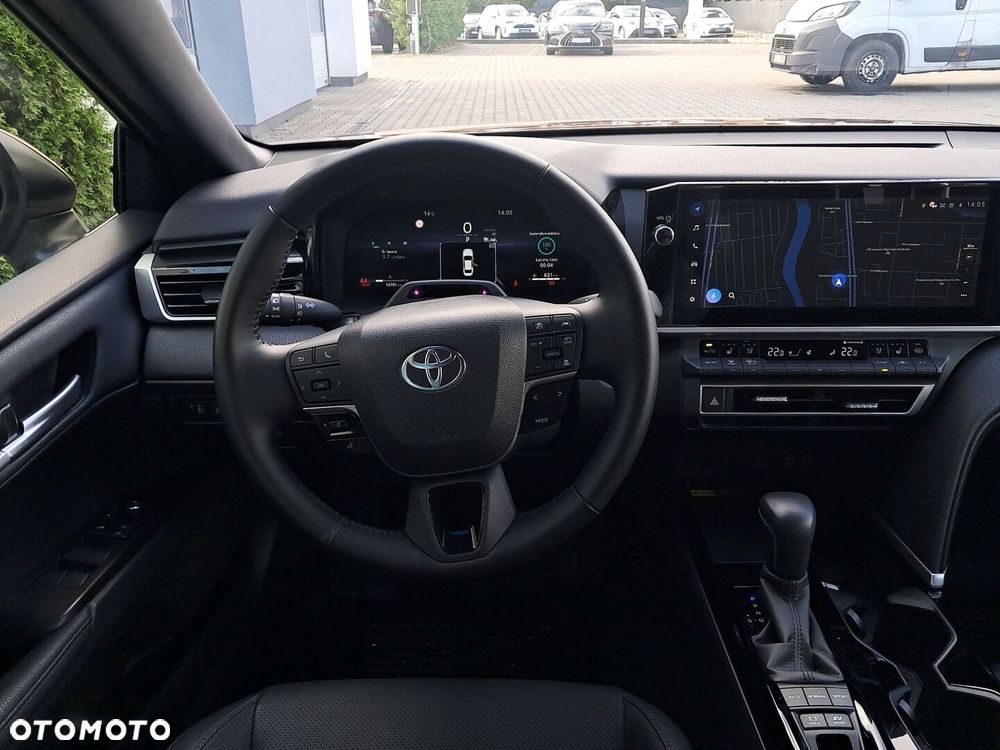 Toyota Camry - 14