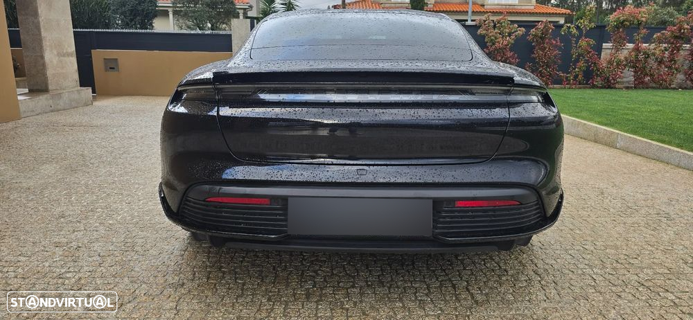 Porsche Taycan 4S - 6
