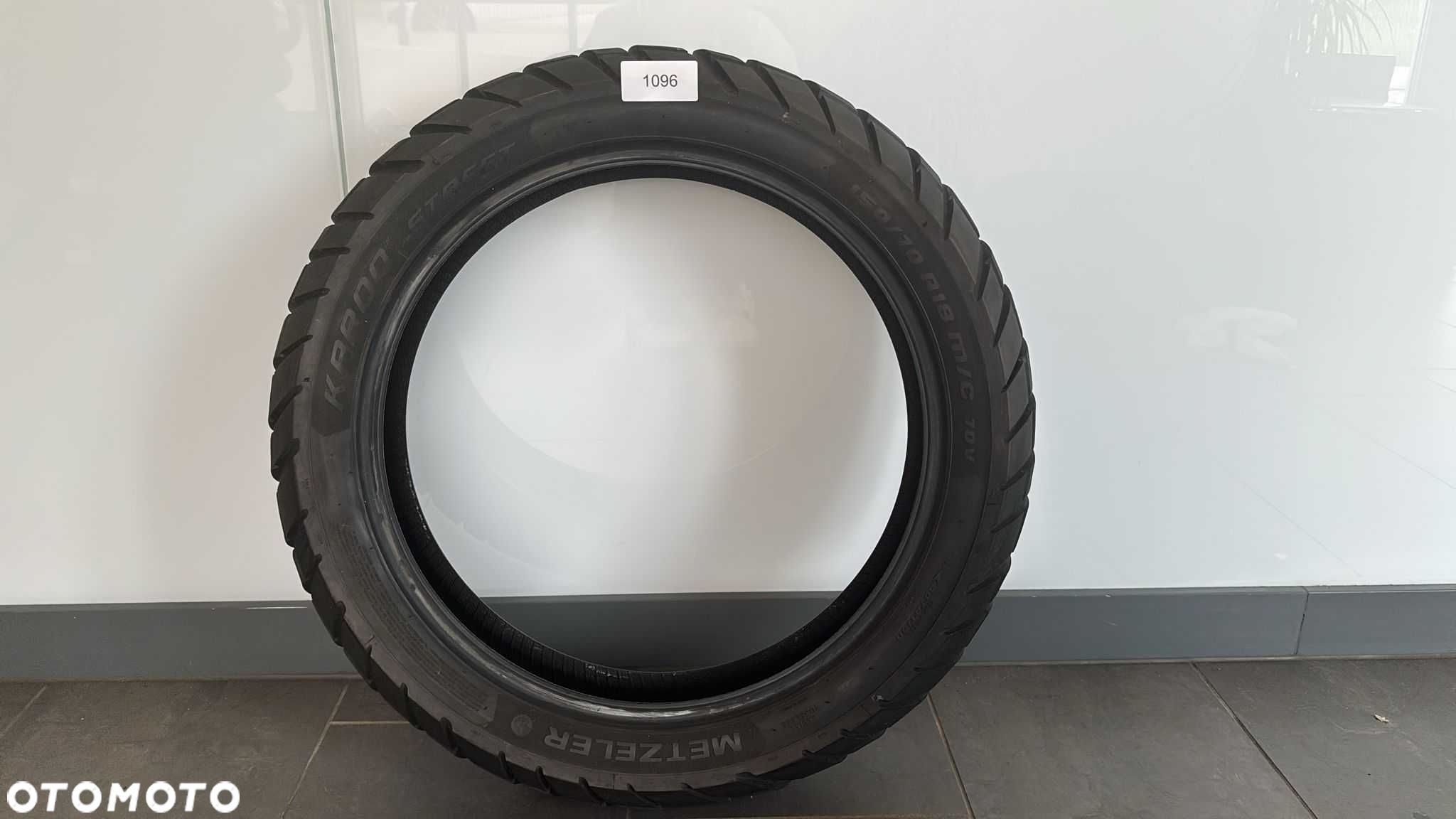 Opona Metzeler Caroo Stret 150/70/18 70V 2021 [1096] - 1