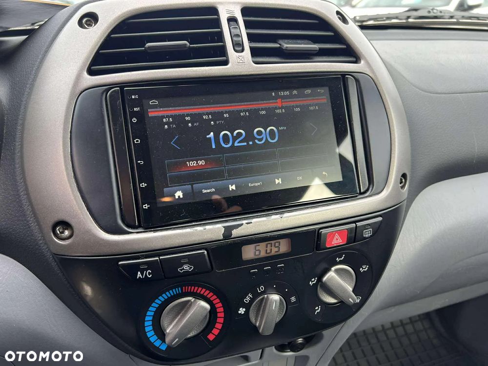 Toyota RAV4 1.8 VVT-i 4x2 - 12