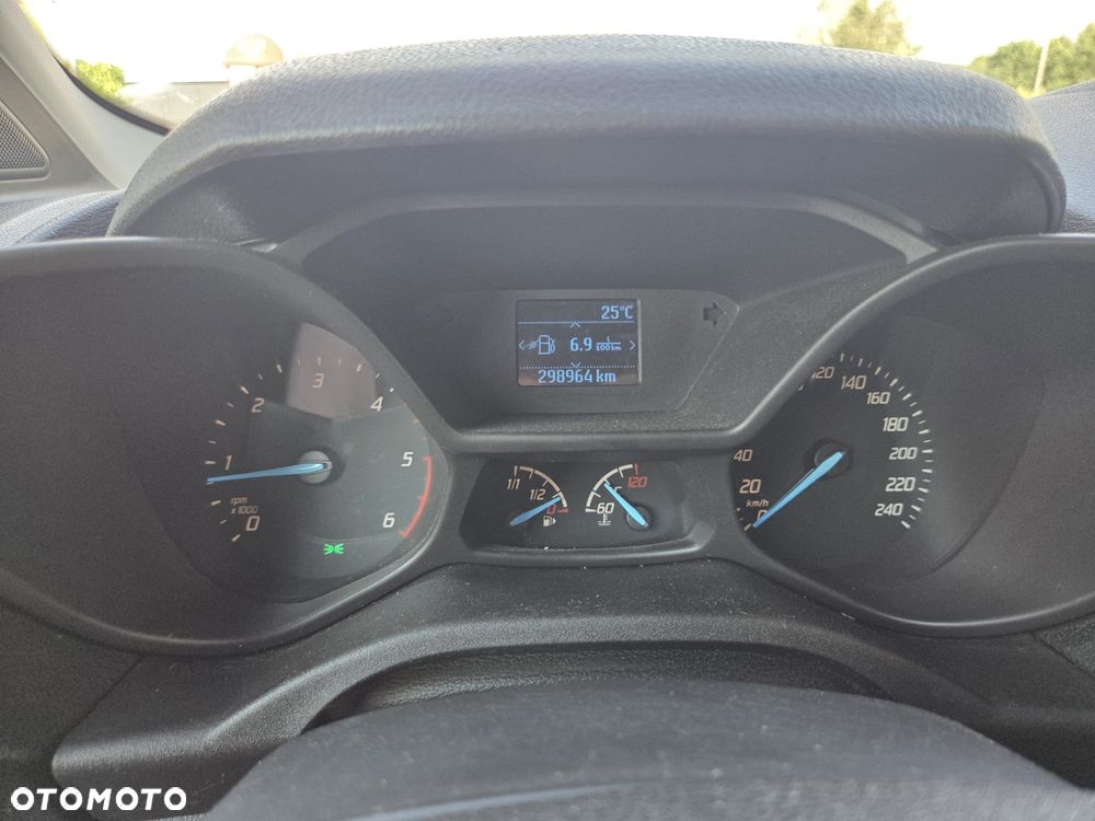 Ford Transit Connect - 8