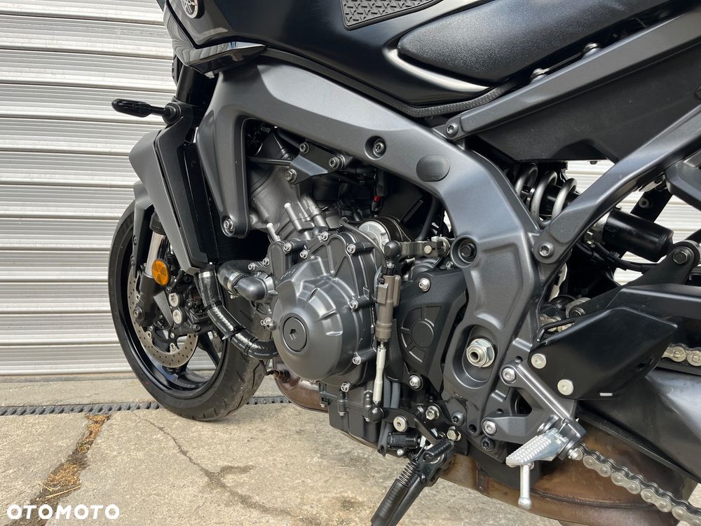 Yamaha MT - 28