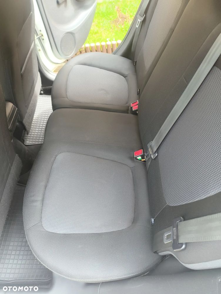 Hyundai i20 1.25 Classic + - 9