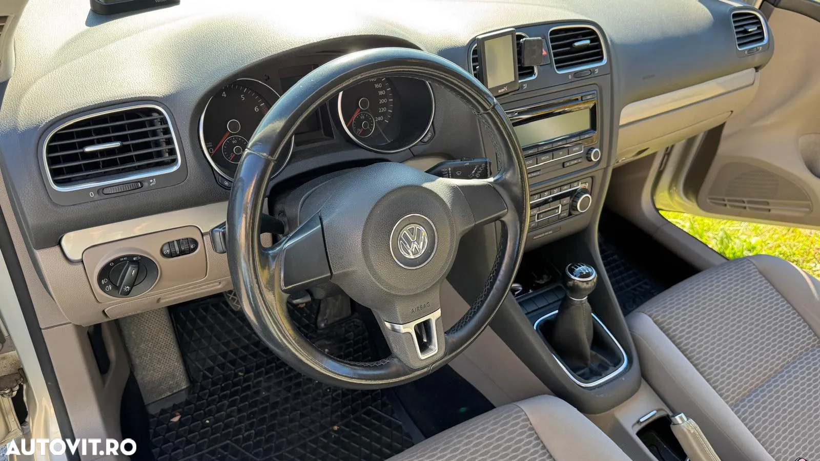 Volkswagen Golf 1.2 TSI Comfortline - 5