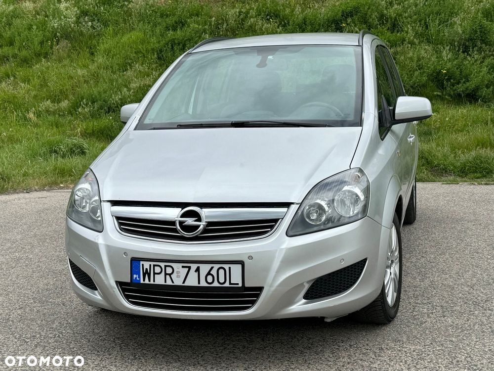 Opel Zafira 1.7 CDTI Essentia - 22