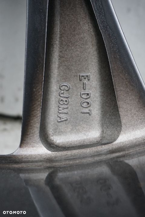 Ford Edge 5x108 20 8,5J et52,5 GT4C1007D1A - 8