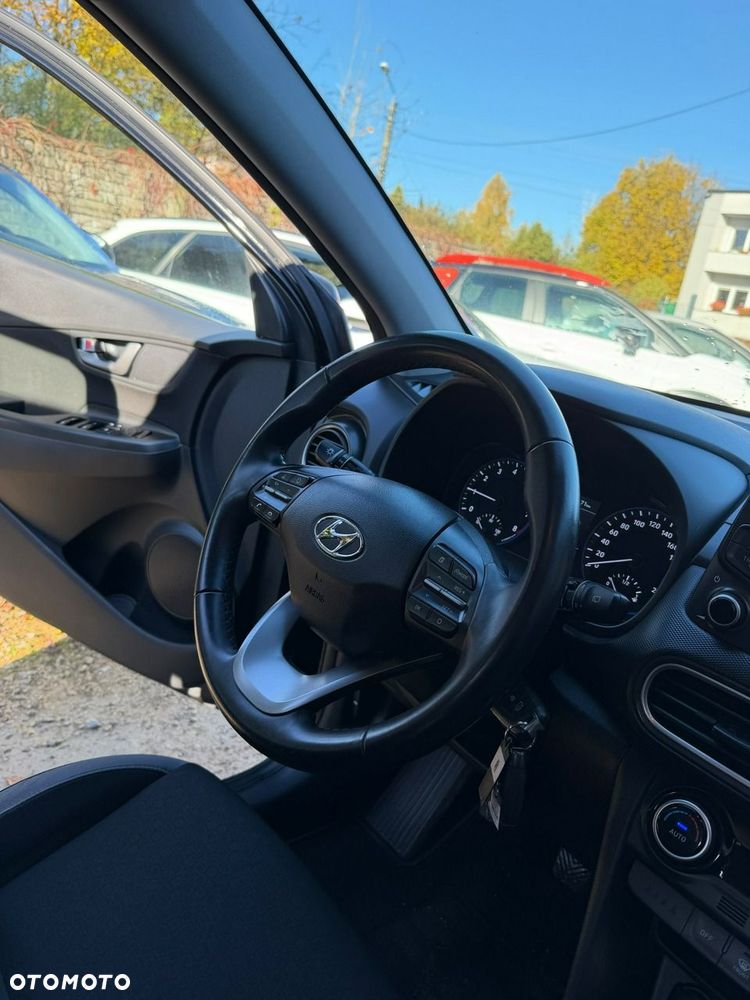 Hyundai Kona - 24