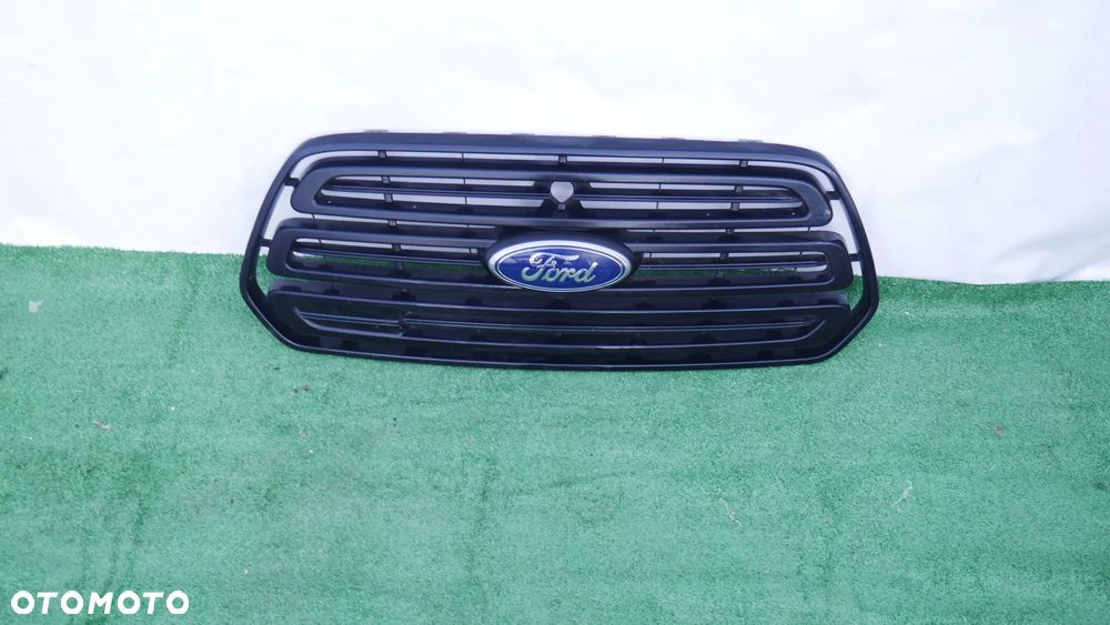 GRILL ATRAPA PRZÓD FORD TRANSIT MK8 - 2