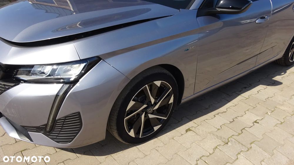 Peugeot 308 1.6 Hybrid PHEV Allure e-DCS7 - 18