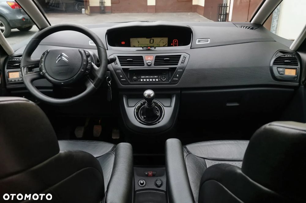 Citroën C4 Picasso 1.6 HDi FAP Exclusive - 11