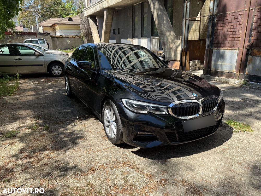 BMW Seria 3 330i xDrive AT - 2