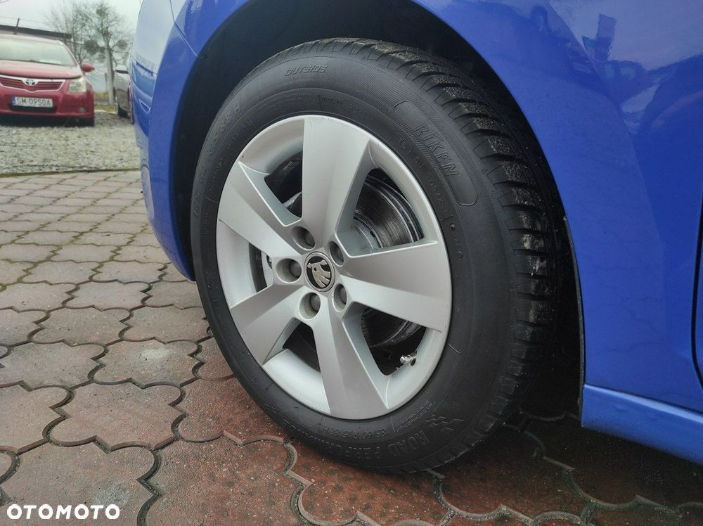 Skoda RAPID - 18