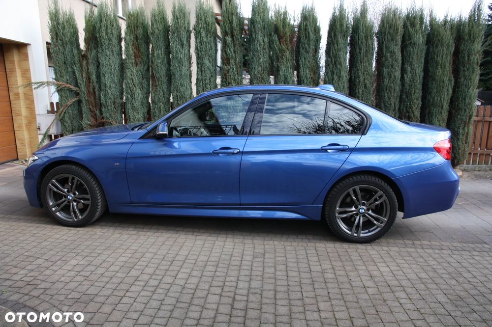 BMW Seria 3 320d xDrive - 2