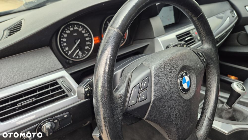 BMW Seria 5 520d - 9