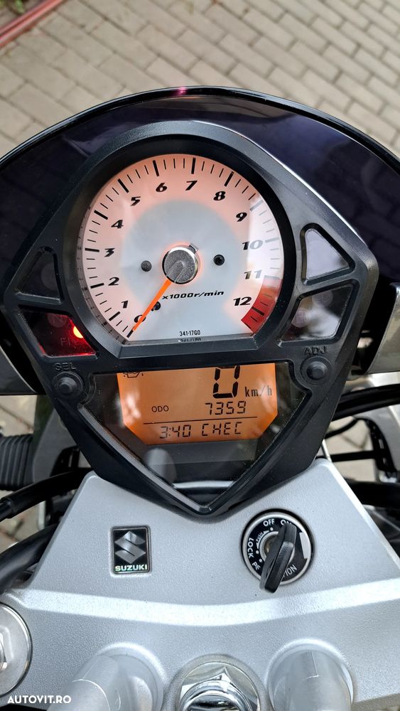 Suzuki SV650 - 10