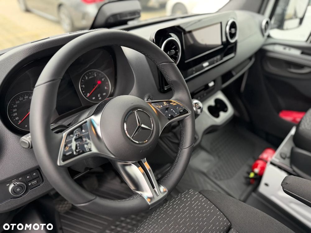 Mercedes-Benz Sprinter 319CDI - 7