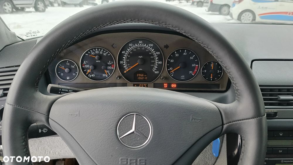 Mercedes-Benz SL - 12