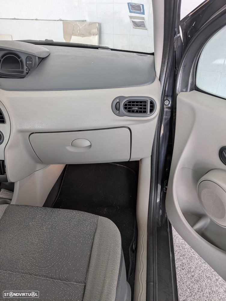 Renault Modus 1.2 Confort - 9