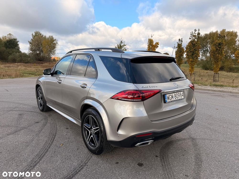 Mercedes-Benz GLE 300 d 4-Matic - 3