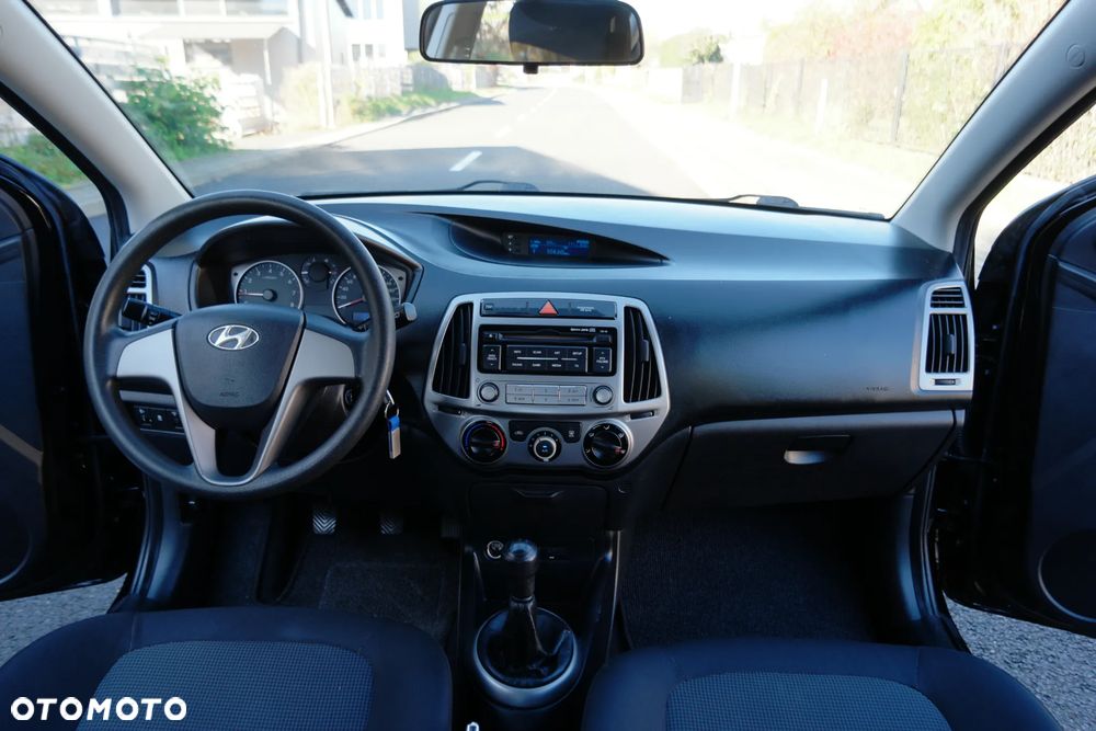 Hyundai i20 - 25